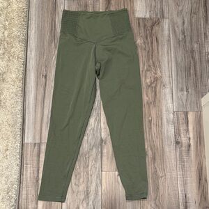 NWOT Aerie Real Me Hi-Rise 7/8 Legging with Ruching